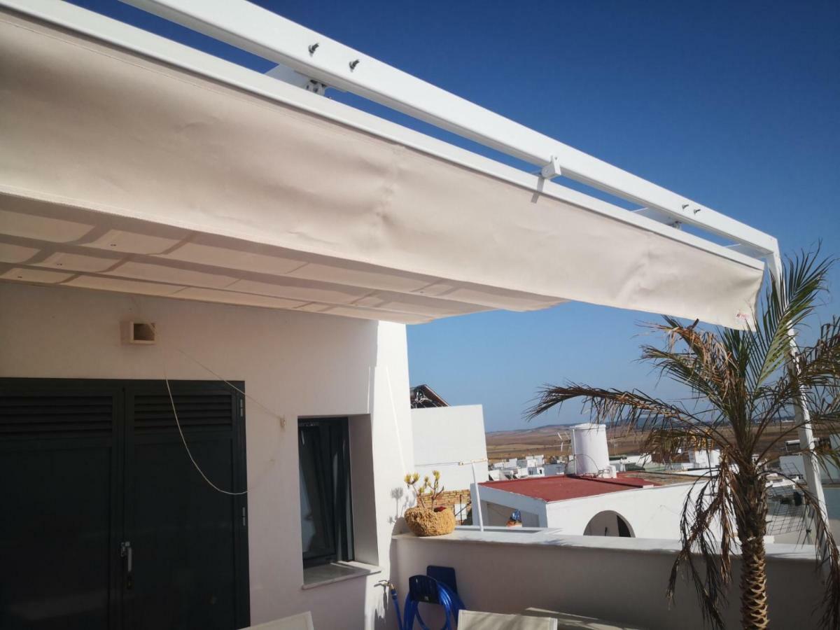 Stadthaus Petronella Meerblick Und Dachterrasse Conil De La Frontera Buitenkant foto